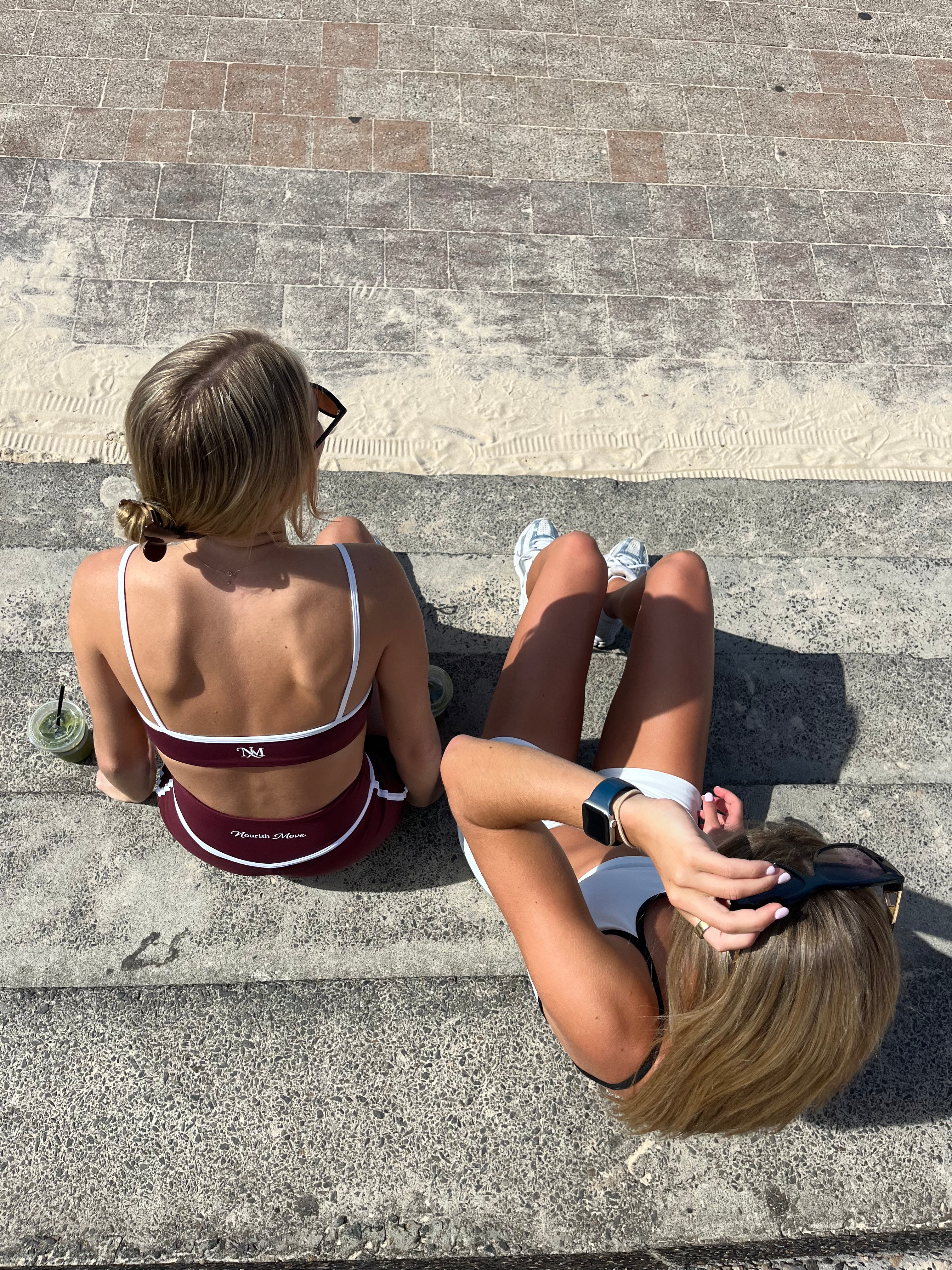 The Studio Shorts - burgundy